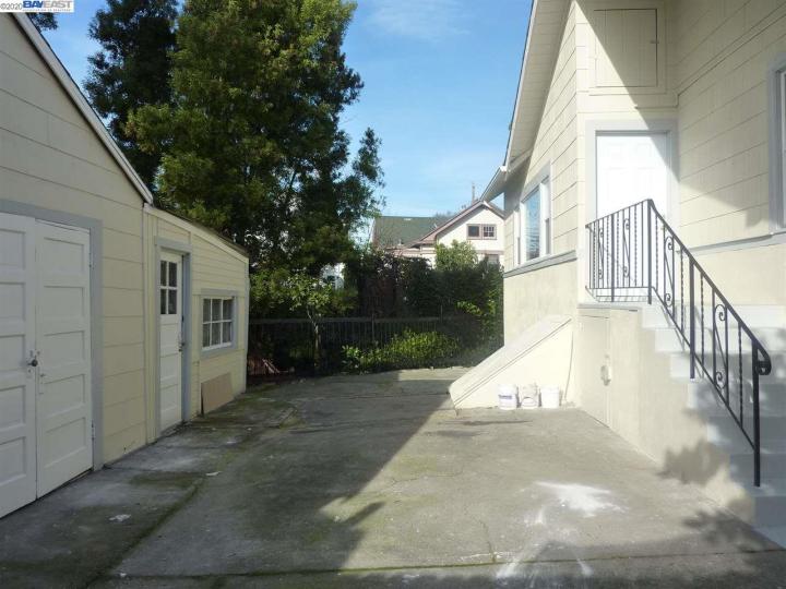 3407 Harper St, Oakland, CA | Foothill. Photo 36 of 40
