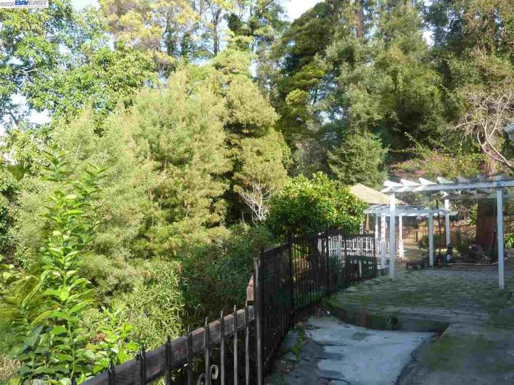 3407 Harper St, Oakland, CA | Foothill. Photo 37 of 40