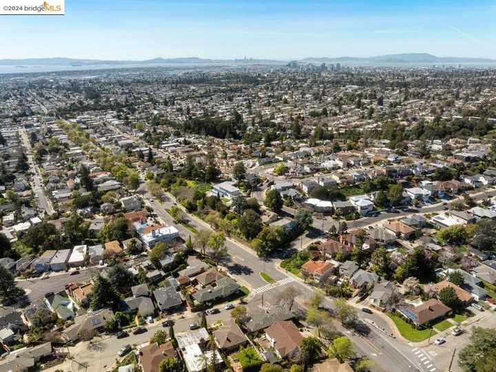 3500 Willis Ct, Oakland, CA | Redwood Heights. Photo 46 of 46