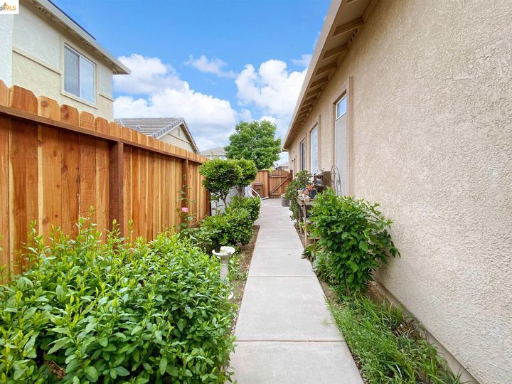 351 Madison Ct, Brentwood, CA | Garin Ranch. Photo 31 of 36