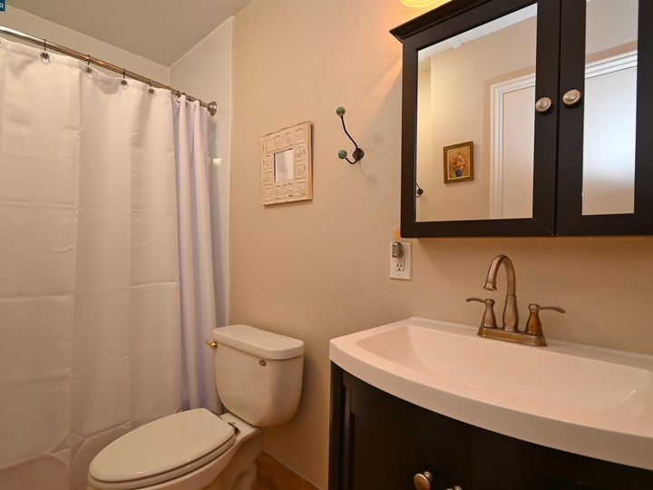 3565 Northwood Dr #D, Concord, CA, 94520 Townhouse. Photo 16 of 39