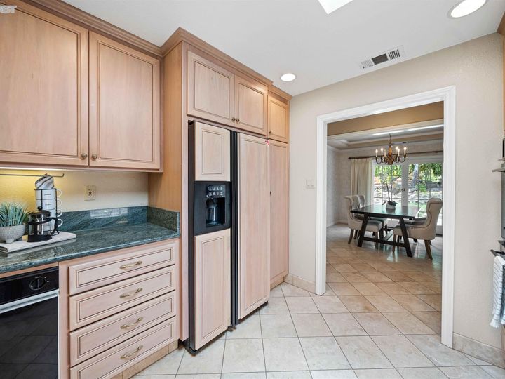 36 Valley View Dr, Orinda, CA | . Photo 17 of 56
