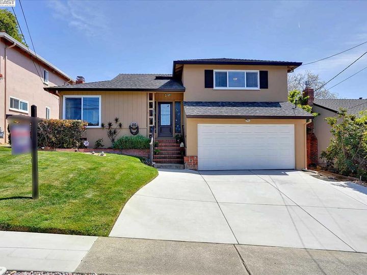 3637 Brookdale Blvd, Castro Valley, CA | Lake Chabot. Photo 1 of 31