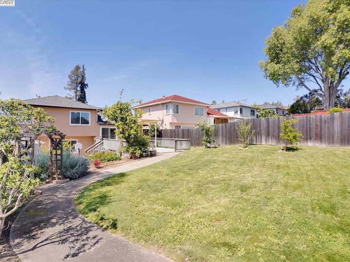 3637 Brookdale Blvd, Castro Valley, CA | Lake Chabot. Photo 22 of 31
