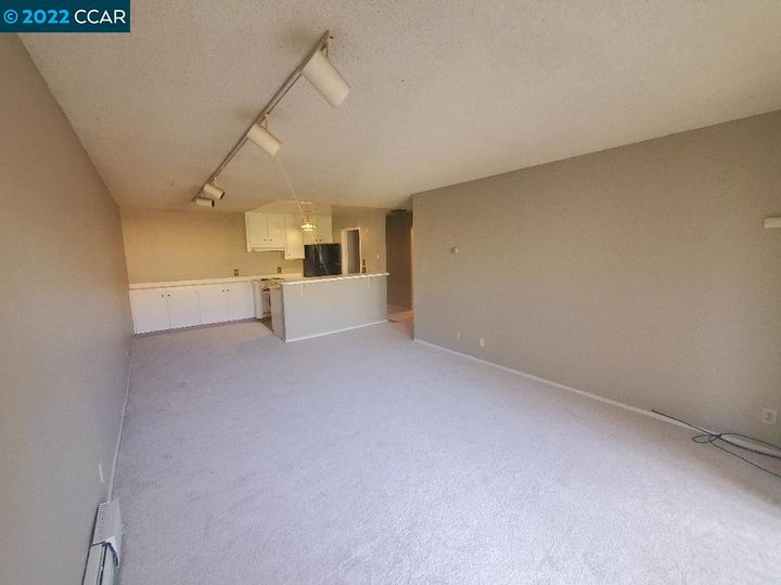 Rental 377 Palm Ave #207, Oakland, CA, 94610. Photo 1 of 18