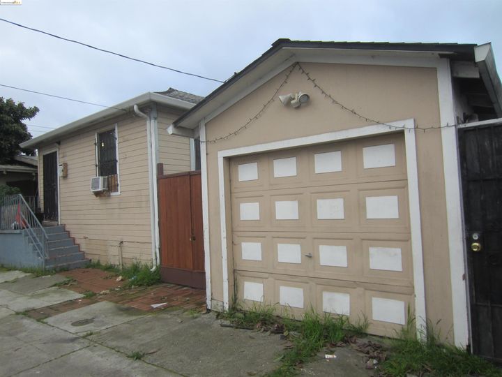 3915 E 12th St, Oakland, CA | East Oakland. Photo 5 of 6