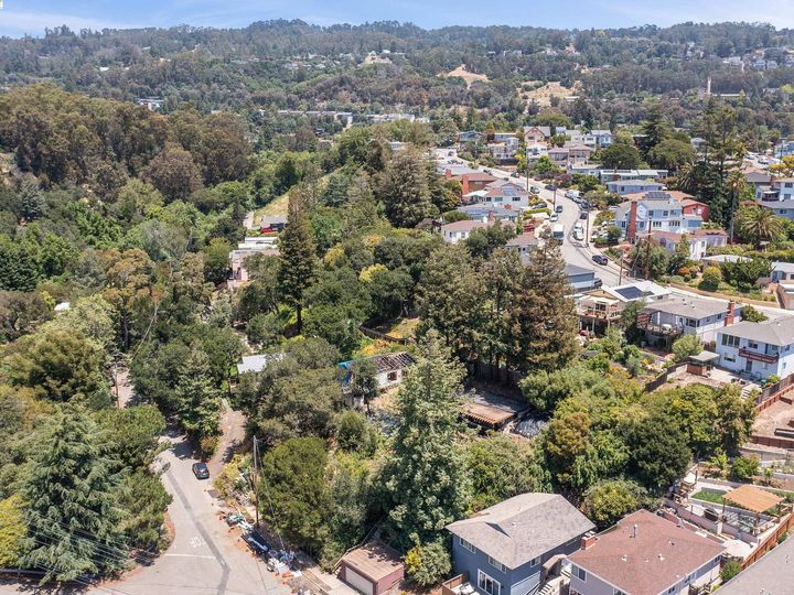 4000 Rettig Ave, Oakland, CA | Redwood Heights. Photo 16 of 26