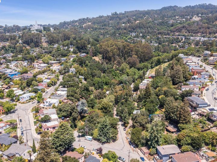 4000 Rettig Ave, Oakland, CA | Redwood Heights. Photo 8 of 26