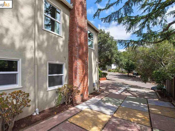 4381 Rettig Ave, Oakland, CA | Redwood Heights. Photo 37 of 40