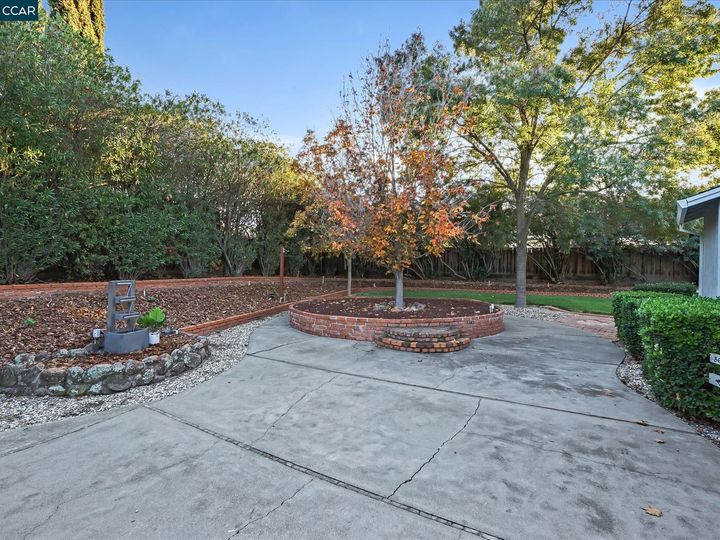 4436 Willowood Ct, Concord, CA | Crestwood. Photo 35 of 37