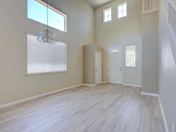 4553 Morning Brook Ln, Tracy, CA | . Photo 7 of 60