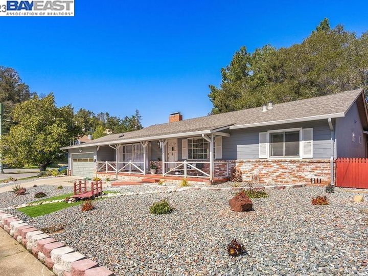 4701 Dunkirk Ave, Oakland, CA | Grass Valley. Photo 1 of 38