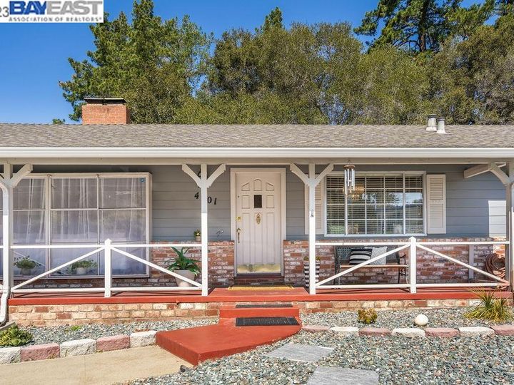 4701 Dunkirk Ave, Oakland, CA | Grass Valley. Photo 4 of 38
