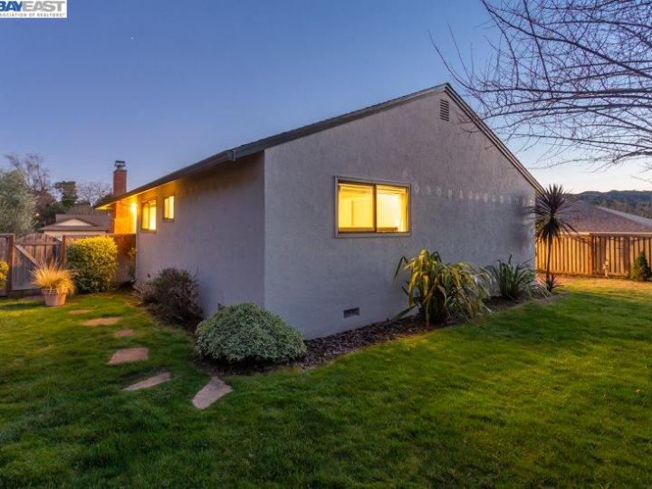 4733 Westwood Ct, Richmond, CA | Valley View. Photo 6 of 40