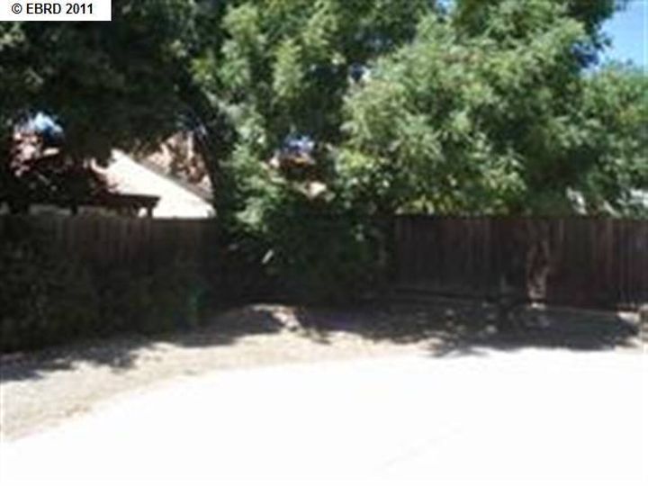Rental 5005 Woodmont Way, Antioch, CA, 94531. Photo 7 of 7