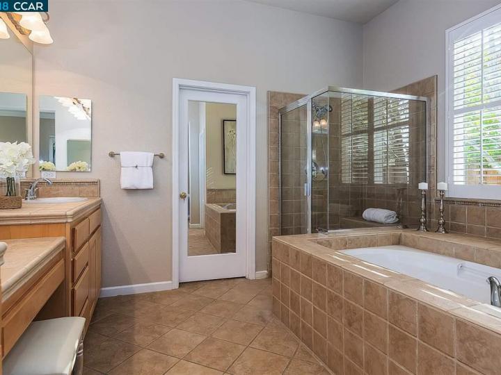5198 Heritage Dr, Concord, CA | Amber Grove | No. Photo 19 of 35