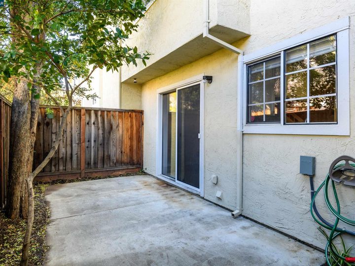 5249 Pebble Glen Dr, Concord, CA, 94521 Townhouse. Photo 32 of 32