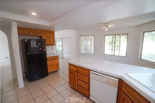 5324 Oneill Ct, Bakersfield, CA | . Photo 18 of 38