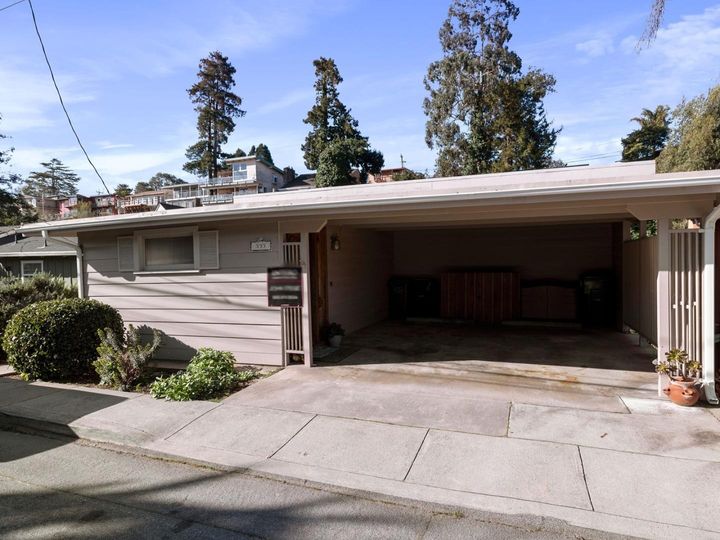 533 Riverview, Capitola, CA | . Photo 2 of 31