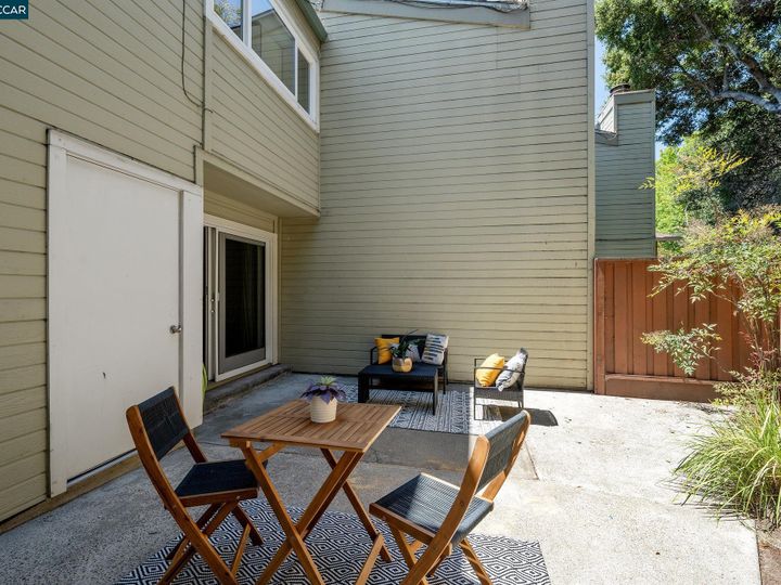5439 Claremont Ave, Oakland, CA, 94618 Townhouse. Photo 23 of 31