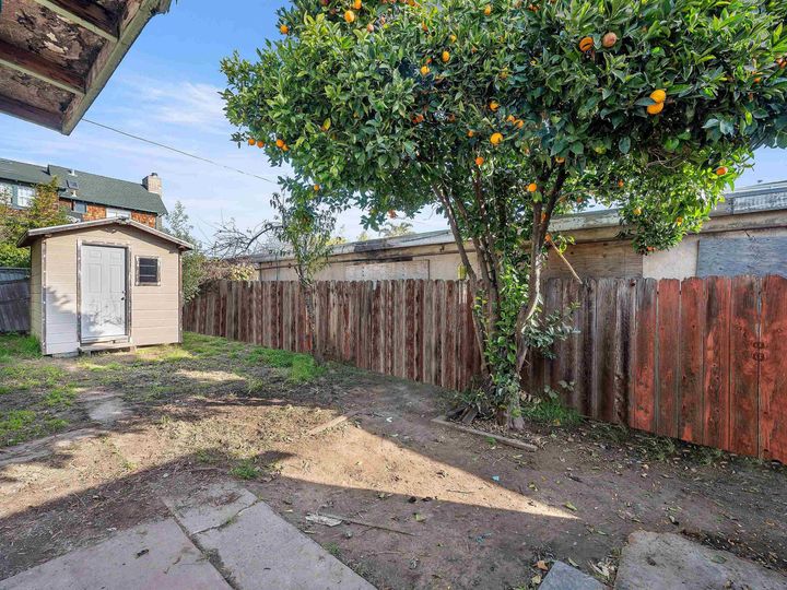 5480 Bancroft Ave, Oakland, CA | Melrose Heights. Photo 11 of 15