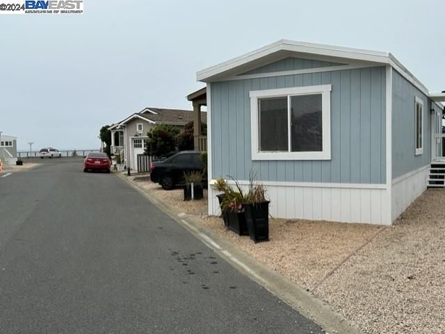 564 5th Ave, Pacifica, CA | . Photo 24 of 38