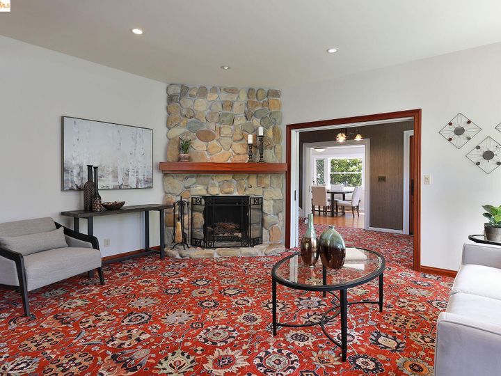 565 Montclair Ave, Oakland, CA | Haddon Hill. Photo 12 of 40