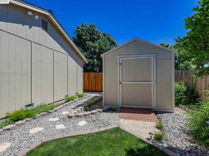 5739 Running Hills Ave, Livermore, CA | . Photo 30 of 32