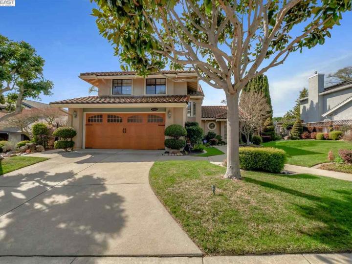 5922 Charter Oaks Dr, Castro Valley, CA | Columbia. Photo 1 of 34