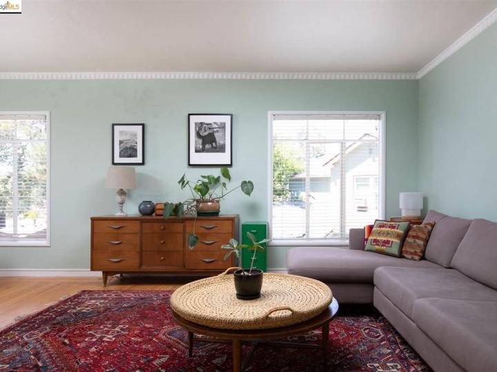 6014 Majestic Ave, Oakland, CA | Millsmont Area. Photo 4 of 26