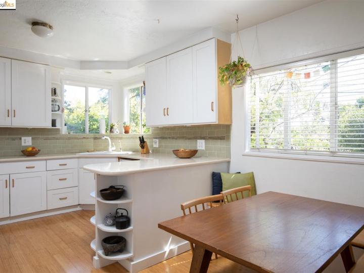 6014 Majestic Ave, Oakland, CA | Millsmont Area. Photo 8 of 26