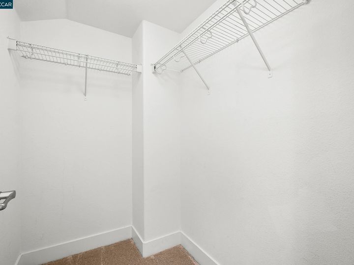 6020 Old Quarry Loop, Oakland, CA, 94605 Townhouse. Photo 25 of 40