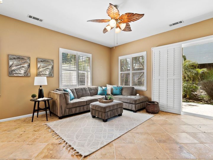 607 Whitby Ln, Brentwood, CA | Shadow Lakes. Photo 20 of 60