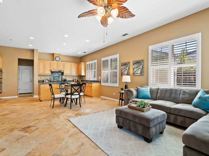 607 Whitby Ln, Brentwood, CA | Shadow Lakes. Photo 22 of 60