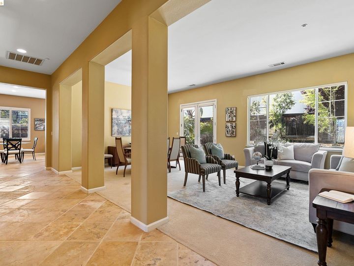 607 Whitby Ln, Brentwood, CA | Shadow Lakes. Photo 9 of 60