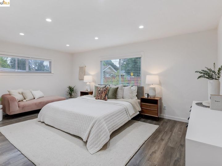6288 Sunnymere Ave, Oakland, CA | Millsmont Area. Photo 11 of 40