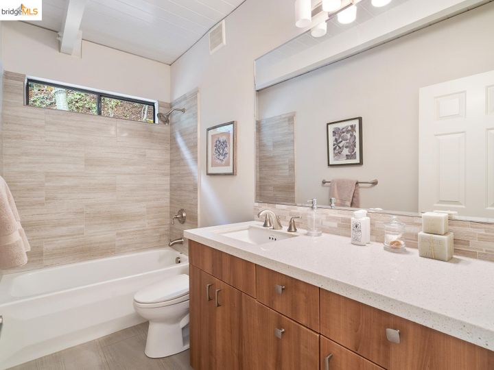 6440 Valley View Rd, Oakland, CA | Montclair. Photo 25 of 40