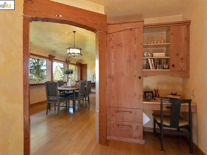 6447 Melville Dr, Oakland, CA | Piedmont Pines. Photo 19 of 39