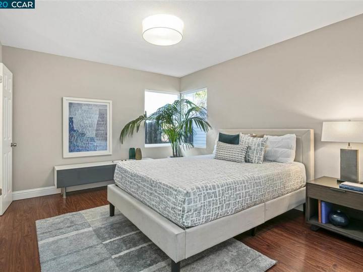 6528 Outlook Ave, Oakland, CA | Millmont. Photo 18 of 34