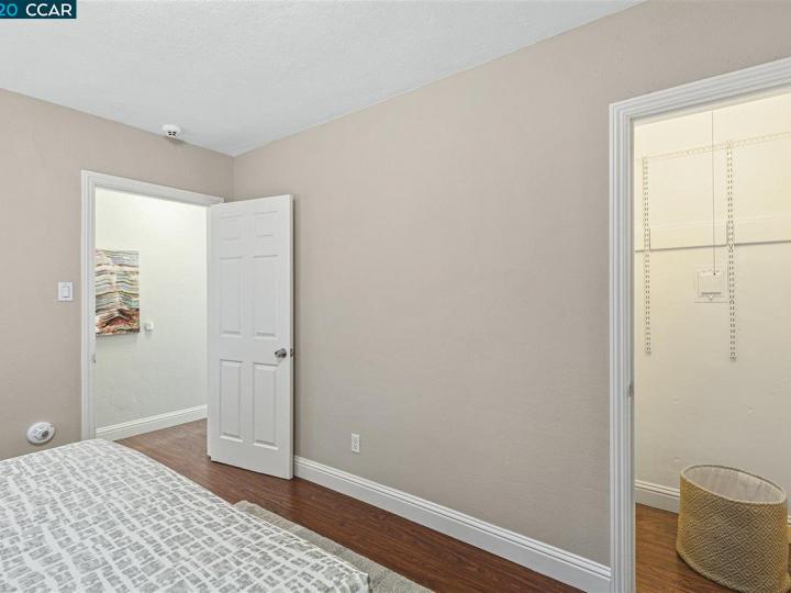6528 Outlook Ave, Oakland, CA | Millmont. Photo 20 of 34