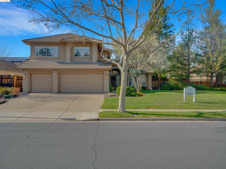 670 Devonshire Loop, Brentwood, CA | Apple Hill Ests. Photo 1 of 52