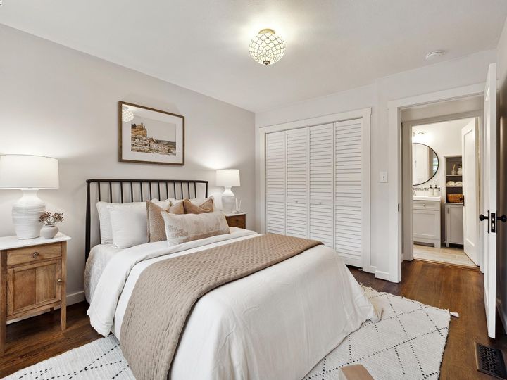 6711 Laird Ave, Oakland, CA | Millsmont Area. Photo 18 of 39