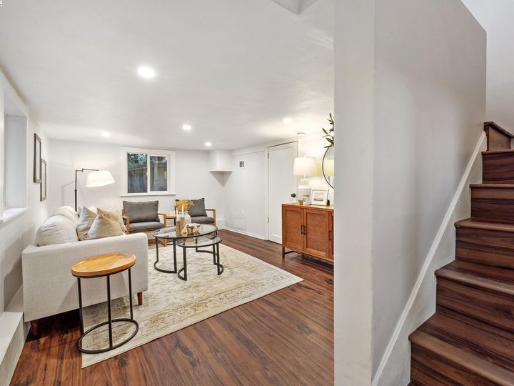 6711 Laird Ave, Oakland, CA | Millsmont Area. Photo 26 of 39