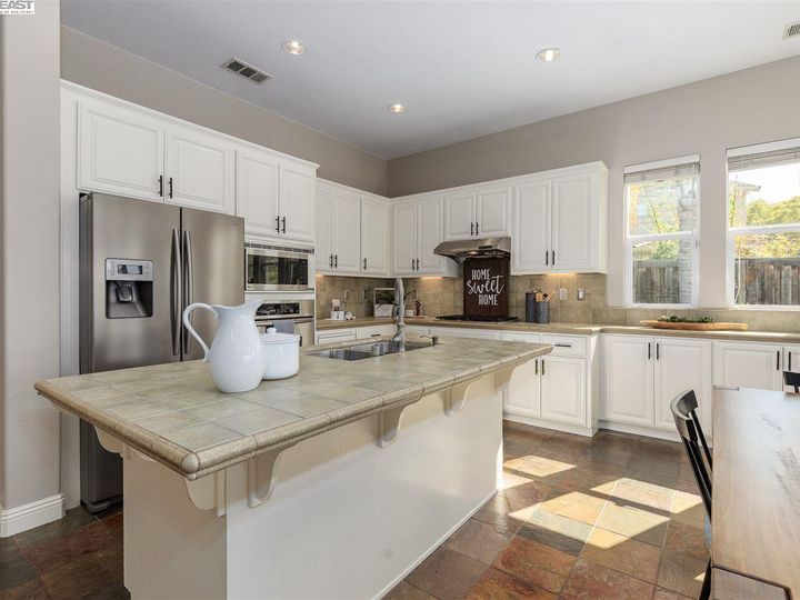 703 Astor Ct, Brentwood, CA | Brentwood Hills | No. Photo 12 of 40