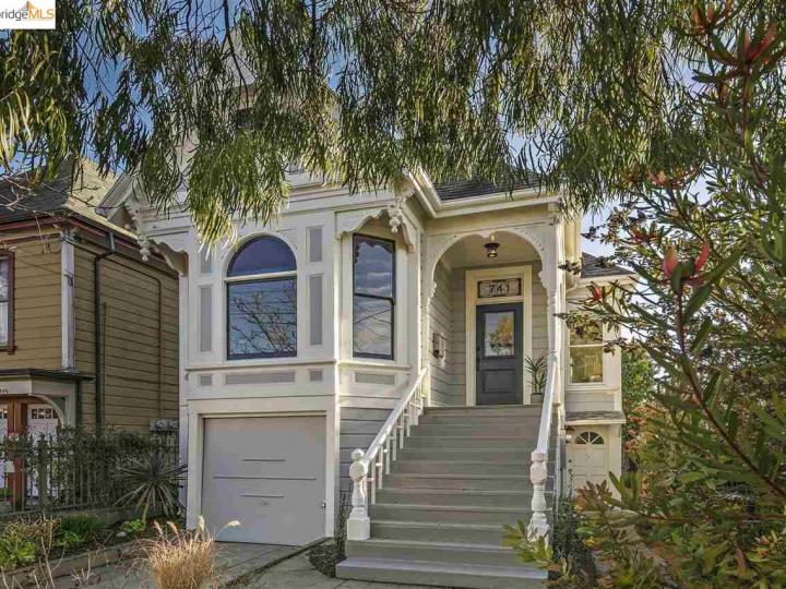 741 59th St, Oakland, CA | North Oakland. Photo 2 of 40