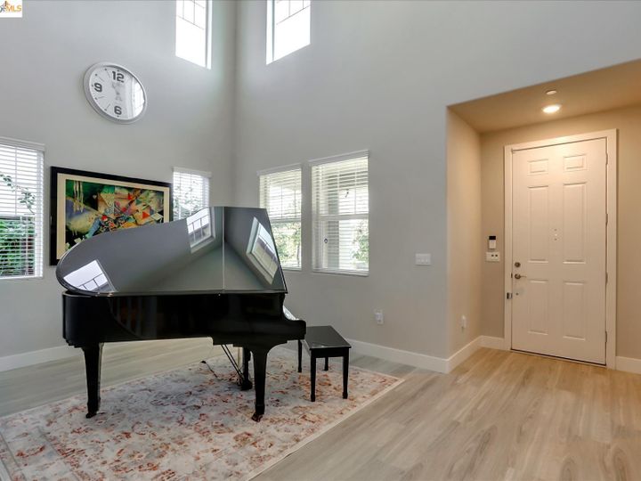 812 Bamboo Dr, Brentwood, CA | Pulte. Photo 2 of 40