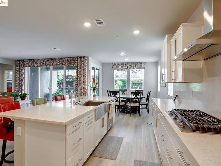 812 Bamboo Dr, Brentwood, CA | Pulte. Photo 12 of 40
