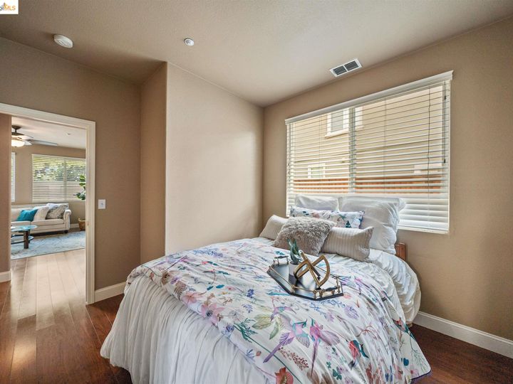 818 Altessa Dr, Brentwood, CA | Brentwood Hills. Photo 26 of 45