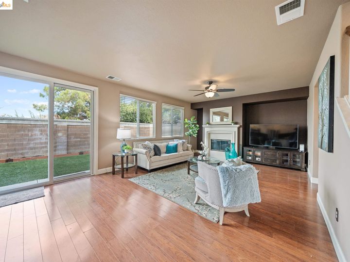 818 Altessa Dr, Brentwood, CA | Brentwood Hills. Photo 32 of 45