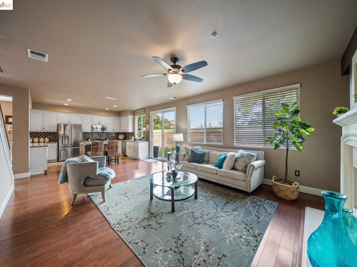 818 Altessa Dr, Brentwood, CA | Brentwood Hills. Photo 33 of 45